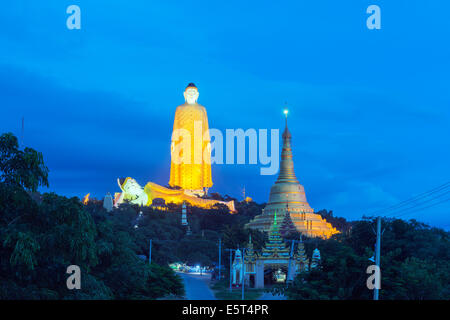 Süd-Ost-Asien, Myanmar, Monywa, Bodhi Tataung größte Buddha-Statue in der Welt Stockfoto
