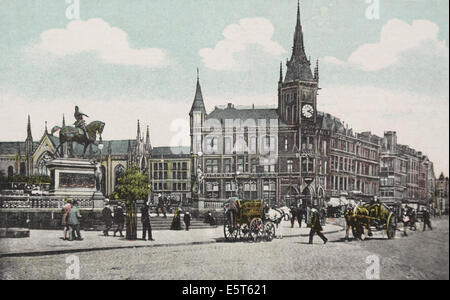 1900 Postkarte Edwardian Menschen, Pferde, Karren, Black Prince Statue, Wellington Street, Royal Exchange, Stadtplatz, Leeds, UK Stockfoto