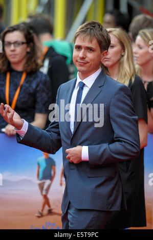 London, UK. 5. August 2014. Joe Thomas besucht die Weltpremiere von The Inbetweeners 2 auf 08.05.2014 The VUE Leicester Square, London. Personen im Bild: Joe Thomas. Bildnachweis: Julie Edwards/Alamy Live-Nachrichten Stockfoto