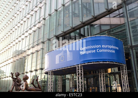 Europäische Kommission, Charlemagne Gebäudeeingang in Rue De La Loi, Brüssel, Belgien Stockfoto