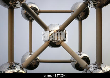 Detail des Atomiums in Brüssel, Belgien Stockfoto