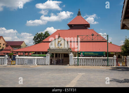 Yogyakarta, Java, Indonesien.  Große Moschee Masjid Gedhe Kauman, Mitte des 18. Jahrhundert. Stockfoto