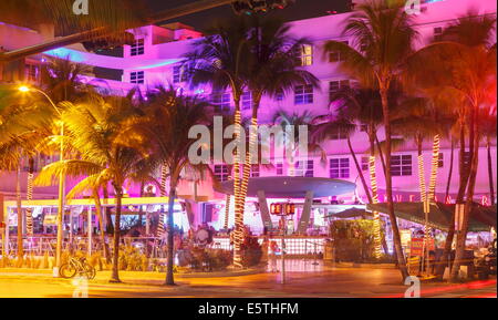 Art-Deco-Viertel, Ocean Drive, South Beach, Miami Beach, Florida, Vereinigte Staaten von Amerika, Nordamerika Stockfoto