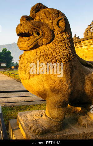 Löwenkopf in der Tempelanlage Borobodur, UNESCO-Weltkulturerbe, Java, Indonesien, Südostasien, Asien Stockfoto