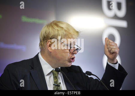 Finsbury Square, London, UK. 6. August 2014. Boris Johnson kündigt er bei Parlamentswahlen 2015 stehen, während europäische Erklärung bei Bloomberg, London, UK-Kredit geben will: Jeff Gilbert/Alamy Live News Stockfoto