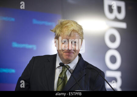 Finsbury Square, London, UK. 6. August 2014. Boris Johnson kündigt er bei Parlamentswahlen 2015 stehen, während europäische Erklärung bei Bloomberg, London, UK-Kredit geben will: Jeff Gilbert/Alamy Live News Stockfoto