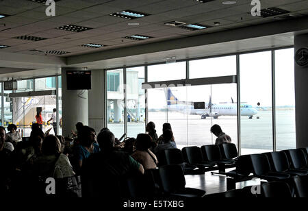 Flugzeug von Myanma Airways ATR 72-72 Mandalay Flughafen Myanmar Stockfoto