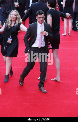 London, UK. 5. August 2014. Simon Bird besucht die Weltpremiere von The Inbetweeners 2 auf 08.05.2014 The VUE Leicester Square, London. Personen im Bild: Simon Bird Credit: Swift-kreativ/Alamy Live News Stockfoto