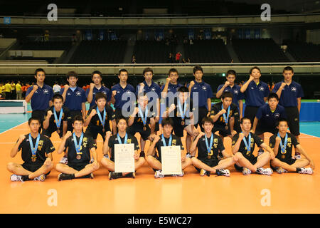 Tokyo Metropolitan Gymnasium, Tokio, Japan. 6. August 2014. Kaichi Teamgruppe, 6. August 2014 - Volleyball: 2014 All-Japan Inter High School Championships, Herren Siegerehrung am Tokyo Metropolitan Gymnasium, Tokio, Japan. © YUTAKA/AFLO SPORT/Alamy Live-Nachrichten Stockfoto