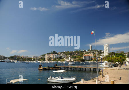 Paseo del Pescador fishermans Wharf entlang der Avenue Costera Miguel Aleman in Acapulco, Mexiko Stockfoto