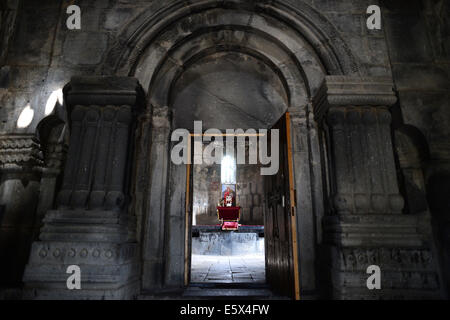 Haghartsin, Armenien. 23. Juni 2014. Ein Blick auf das innere Schiff der Haghartsin Kloster in Haghartsin, Armenien, 23. Juni 2014. Das Kloster wird derzeit mit Hilfe einer großzügigen Spende von einem arabischen Scheich wieder aufgebaut. Foto: Jens Kalaene/Dpa - NO-Draht-SERVICE-/ Dpa/Alamy Live News Stockfoto