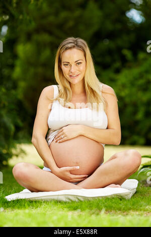 Schwangeren Yoga Stockfoto