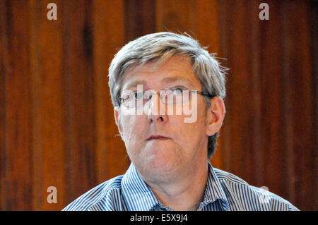 Belfast, Nordirland. 6. August 2014 - John O' Dowd (Sinn Féin) Credit: Stephen Barnes/Alamy Live-Nachrichten Stockfoto