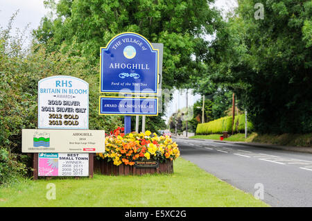 Ballymena, Nordirland. 7. August 2014 - Award Gewinner Dorf der Ahoghill Credit: Stephen Barnes/Alamy Live News Stockfoto