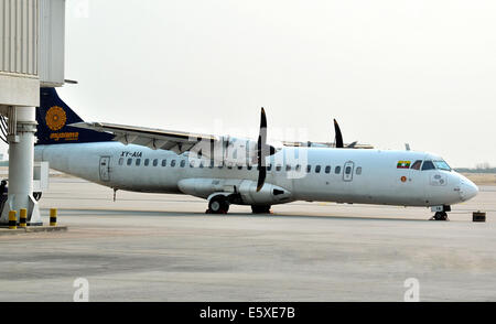 Flugzeug der Myanmar Luftwege, ATR 72-720, Mandalay Flughafen, Myanmar Stockfoto