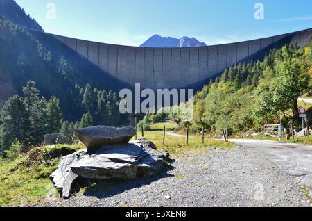 Der Naturpark Hochalpen Zillertaler Alpen ist ein Hochgebirgspark im wahrsten Sinne des Wortes. Stockfoto