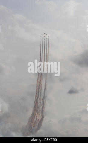 Die Red Arrows, die Durchführung der Diamond Nine Stockfoto