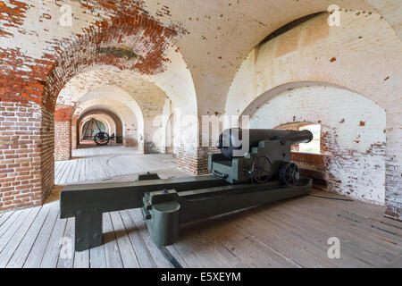 Kanone im historischen Fort Pulaski National Monument, Cockspur Island, in der Nähe von Savannah, Georgia, USA Stockfoto