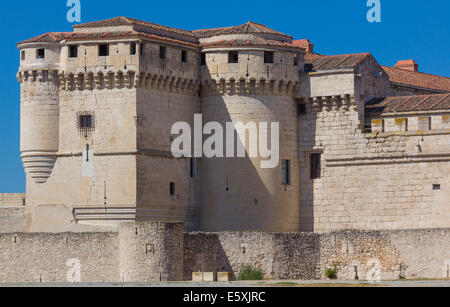 Prominente große Burg der Stadt Cuellar, Spanien Stockfoto