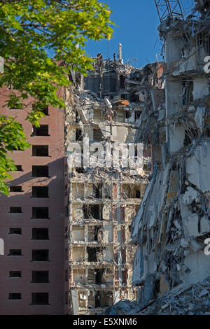 Detroit, Michigan - Abriss der Brewster-Douglass städtische Wohnprojekte. Stockfoto