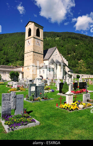Friedhof in der Abtei Saint John, UNESCO-Weltkulturerbe, Müstair, Engadin, Graubünden, Schweiz Stockfoto