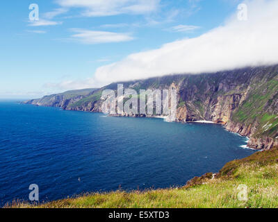 Die spektakulären Klippen von Slieve League (Sliabh Liag) in der Grafschaft Donegal die höchsten Klippen auf der irischen Insel Stockfoto