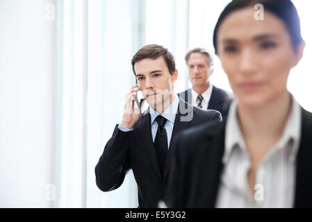 Business-Profis unterwegs Stockfoto