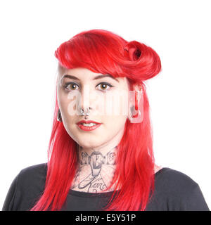 junge Frau mit Piercings und tattoos Stockfoto