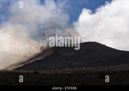 Sizilien, Italien. 7. August 2014. Die kontinuierliche Ausbruch des Ätna Credit: Wead/Alamy leben Nachrichten Stockfoto