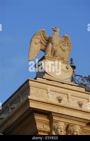 Statue an der Palais de Justice Gerichtsgebäude, Paris, Frankreich Stockfoto