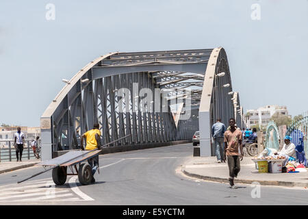 Faidherbe-Brücke nach St. Louis, Senegal Stockfoto