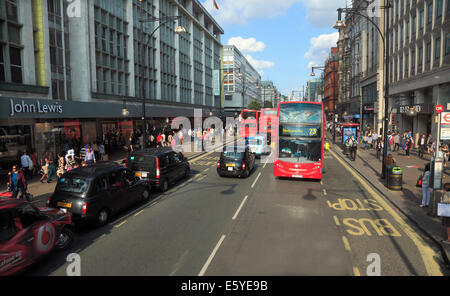 John Lewis Store und Ansicht des Oxford Street London West End Stockfoto