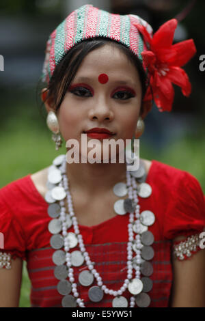 Dhaka, Bangladesch. 9. August 2014. Porträt der indigenen Bevölkerung in Bangladesch Credit: Zakir Hossain Chowdhury/ZUMA Draht/Alamy Live-Nachrichten Stockfoto