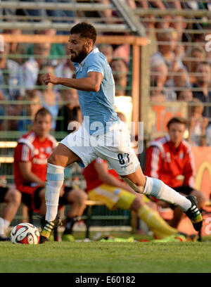 Lübeck, Deutschland. 8. August 2014. Roms Antonio Candreva in Aktion während der Fußball-Testspiel zwischen dem Hamburger SV und S.S. Lazio Rom im Stadion am Lohmuehle in Lübeck, 8. August 2014. Foto: Daniel Reinhardt/Dpa/Alamy Live News Stockfoto