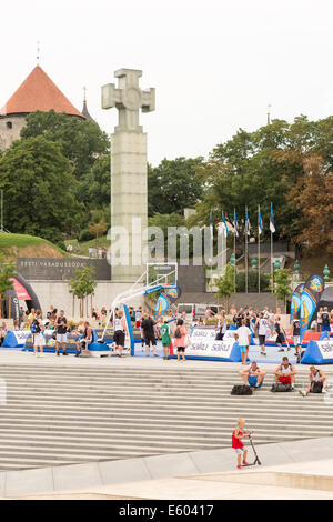 Tallinn, Estland, 9. August 2014 - Streetball im Zentrum von Tallinn, Estland-Credit: Alexander Stzhalkouski/Alamy Live News Stockfoto