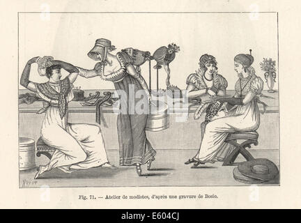 Hutmacher Workshop mit Hutmacher und Kunden versuchen auf hüten, um 1800. Stockfoto