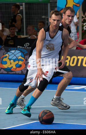 Tallinn, Estland, 9. August 2014 - Streetball im Zentrum von Tallinn, Estland-Credit: Alexander Stzhalkouski/Alamy Live News Stockfoto