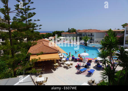 Zakynthos, Griechenland - Hotel Katerina Palace, Argassi. Pool-Bereich. Stockfoto