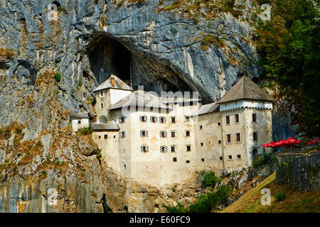 Slowenien, Notranjska Region, mittelalterliche Burg Predjama Stockfoto