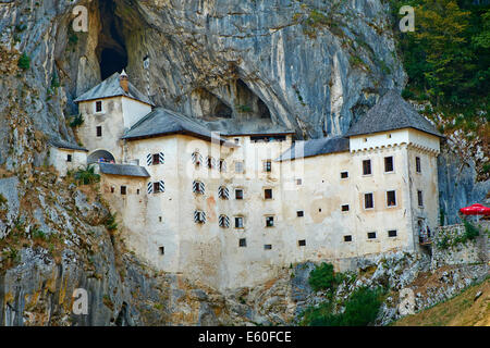 Slowenien, Notranjska Region, mittelalterliche Burg Predjama Stockfoto