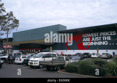 Bunnings ist ein nationale DIY-Händler im Besitz von Wesfarmers, Werkzeuge, Holz, Ausrüstung für Bauherren und Hausbesitzer, Sydney verkauft Stockfoto