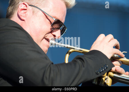 LINCOLN, CA - 26 Juli: Chris Botti führt auf Thunder Valley Casino Resort in Lincoln, Kalifornien am 26. Juli 2014 Stockfoto