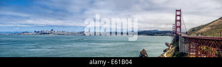 Skyline von San Francisco mit der Golden Gate Bridge, USA Stockfoto