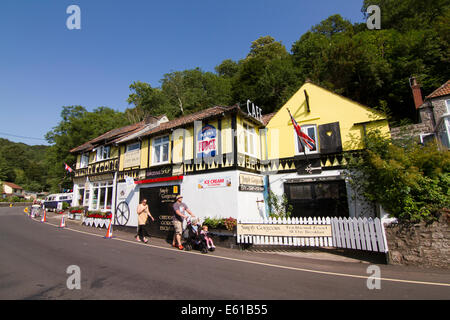 Sommertag in Cheddar Dorf Cheddar Gorge Somerset England Stockfoto