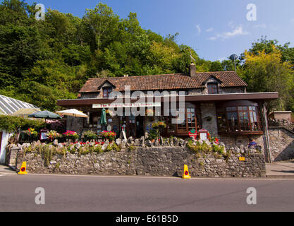 Sommertag in Cheddar Dorf Cheddar Gorge Somerset England Stockfoto