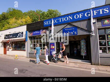 Sommertag in Cheddar Dorf Cheddar Gorge Somerset England Stockfoto