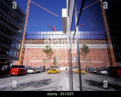 Straße mit Baustelle der Decken in Hamburg, Deutschland. Stockfoto