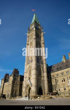 Der Peace Tower des Blocks Zentrum Kanadas Parlamentsgebäude (House Of Commons) in Ottawa. Stockfoto