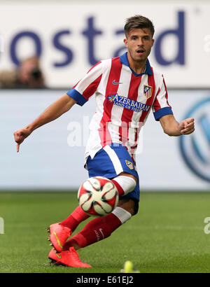 Wolfsburg, Deutschland. 10. August 2014. Madrids Hector Hernandez in Aktion während der Fußball-Testspiel zwischen VfL Wolfsburg und Atletico Madrid im Volkswagenarena in Wolfsburg, Deutschland, 10. August 2014. Foto: Ronny Hartmann/Dpa/Alamy Live News Stockfoto