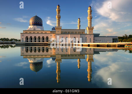 Kota Kinabalu Stadt schwimmende Moschee, Sabah Borneo Ost-Malaysia Stockfoto